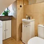 Cesar Apartment